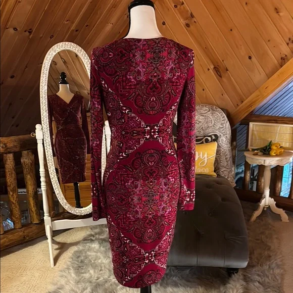 Cache Red Sequin Wrap Dress V-Neck 3/4 Sleeve - Picture 4 of 4
